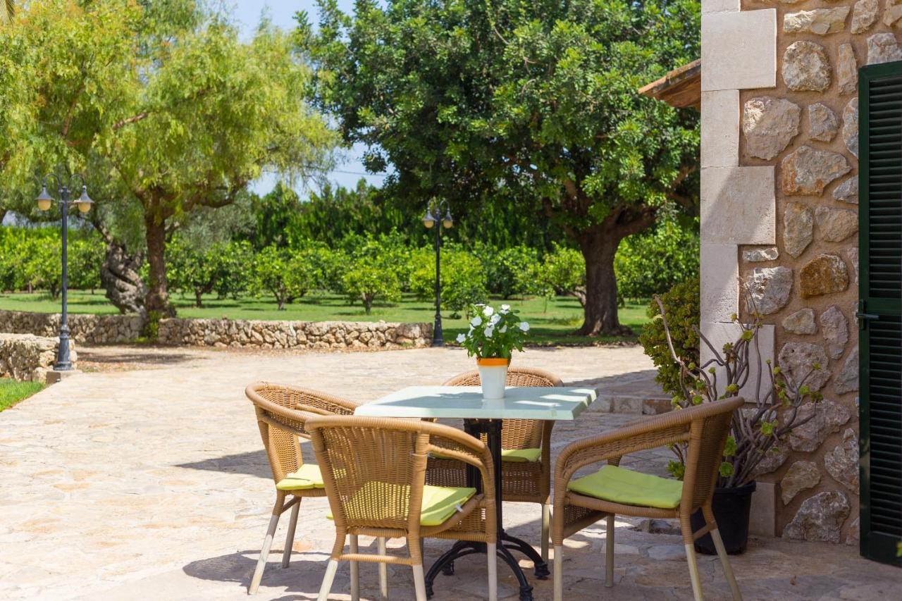 Villa Lagoon Sa Pobla Bagian luar foto