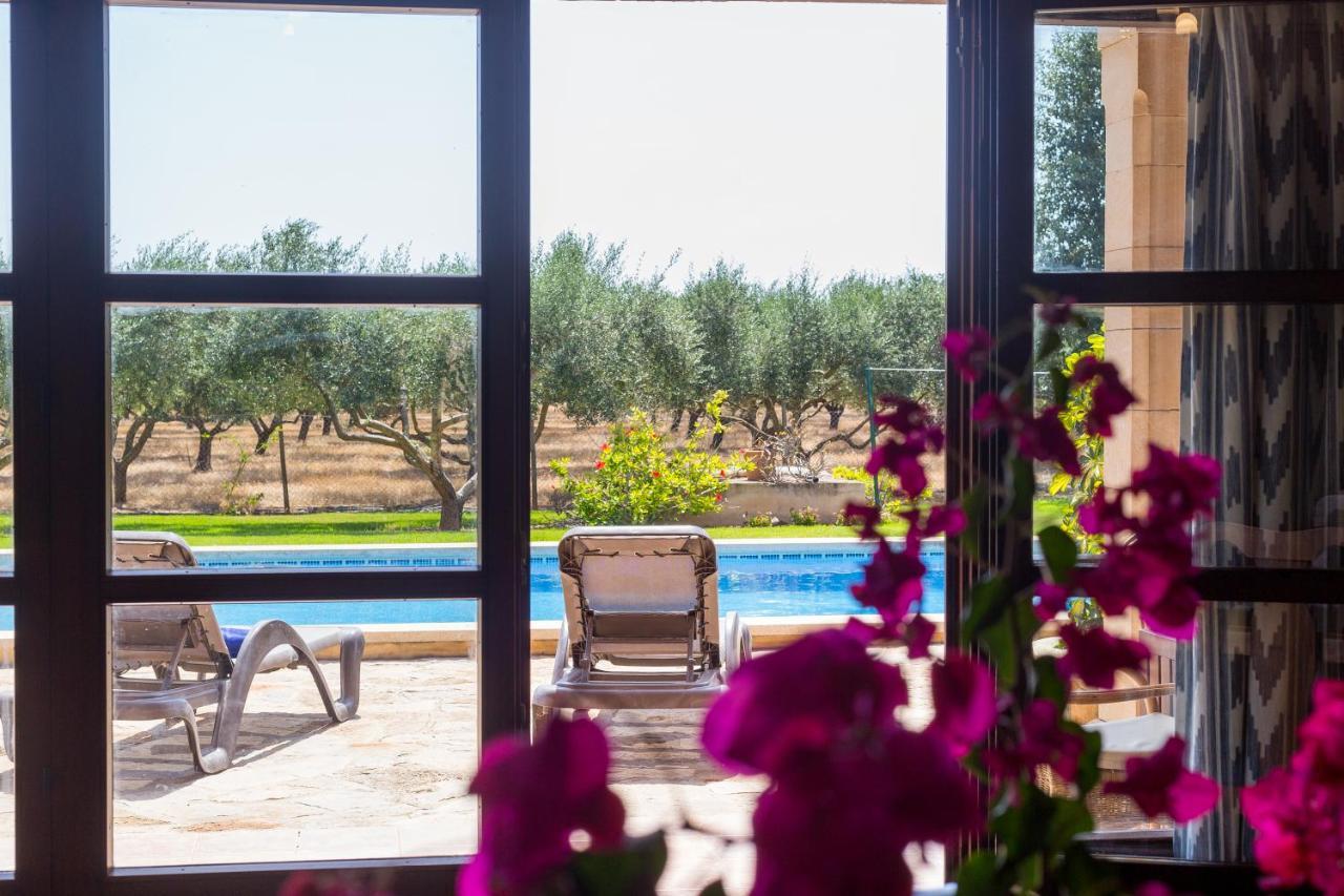 Villa Lagoon Sa Pobla Bagian luar foto